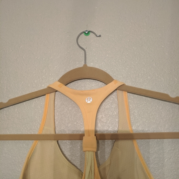 Lululemon tank top, size 4 - Picture 3 of 3